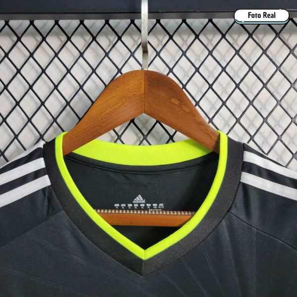 CAMISETA REAL MADRID 2010/11 (2DA EQUIPACIÓN)