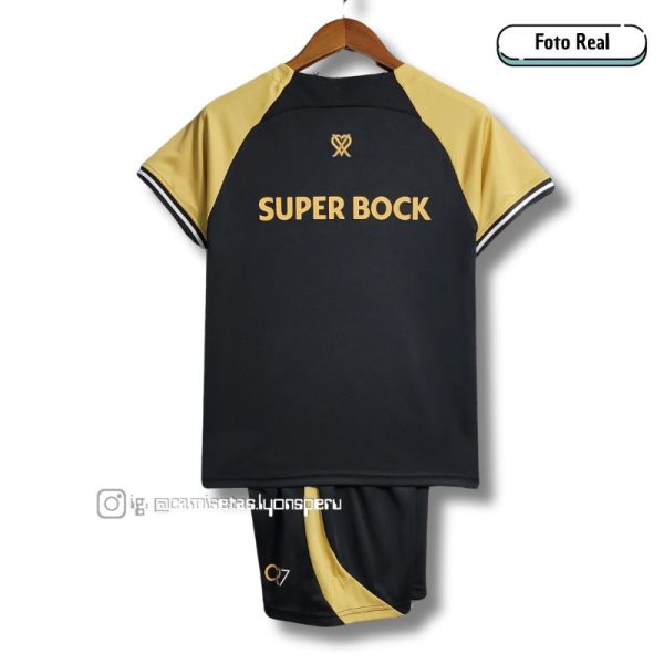 SPORTING LISBOA CR7 2023/24 – KIT PARA NIÑOS