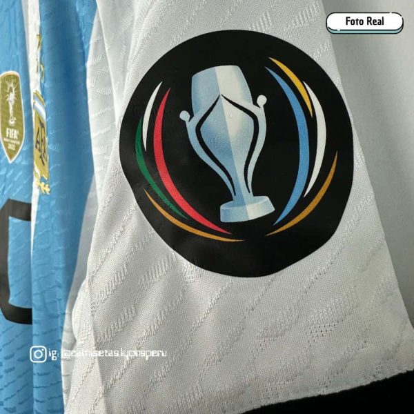ARGENTINA 2022/23 – 3 TÍTULOS – #10 MESSI (FIRMADO) – VERSIÓN JUGADOR