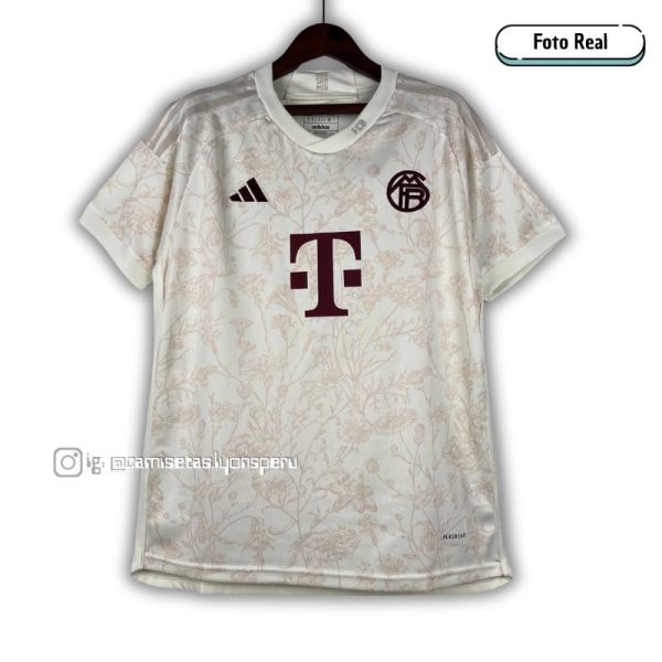 FC BAYERN MUNICH 2023/24 (3ERA EQUIPACIÓN) VERSIÓN FAN