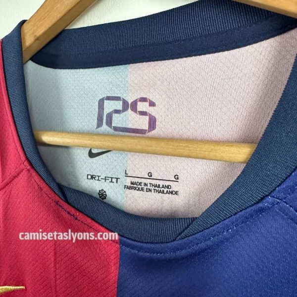 CAMISETA FC BARCELONA 2024/25 (1ERA EQUIPACIÓN) VERSIÓN FAN (LETRAS SPOTIFY)