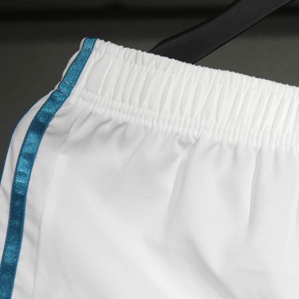 SHORTS REAL MADRID 2017/18 (1ERA EQUIPACIÓN) – VERSIÓN JUGADOR