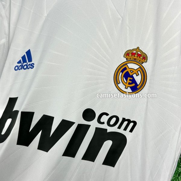 CAMISETA REAL MADRID 2010/11 VERSIÓN JUGADOR MANGA LARGA