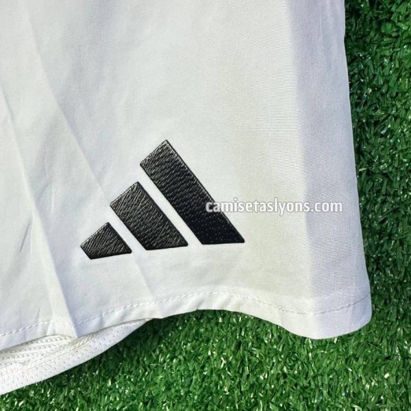 SHORTS REAL MADRID 2024/25 (1ERA EQUIPACIÓN) – VERSIÓN JUGADOR