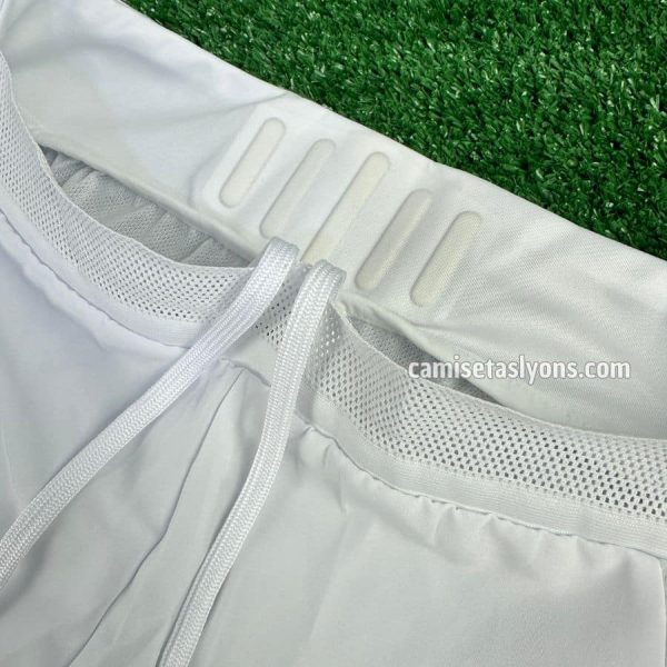 SHORTS REAL MADRID 2024/25 (1ERA EQUIPACIÓN) – VERSIÓN JUGADOR