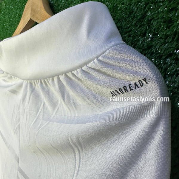 SHORTS REAL MADRID 2024/25 (1ERA EQUIPACIÓN) – VERSIÓN JUGADOR