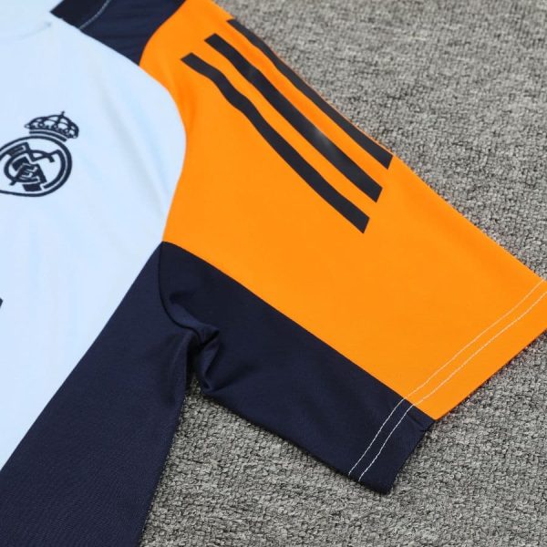 REAL MADRID 2024/25 – KIT DE ENTRENAMIENTO MANGA CORTA