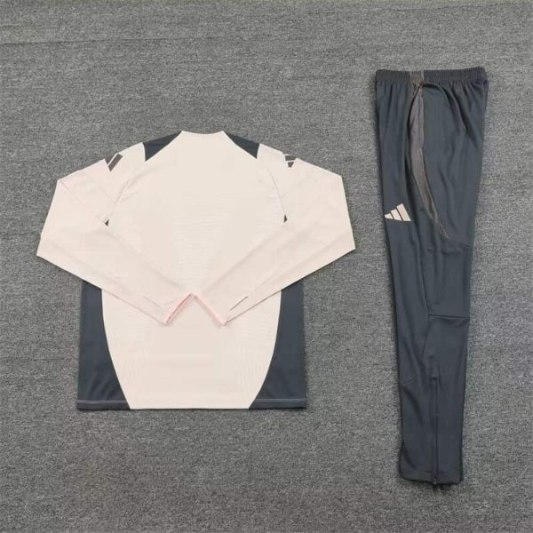 REAL MADRID 2024/25 TRACKSUIT/CHÁNDAL (SUDADERA Y PANTALÓN)