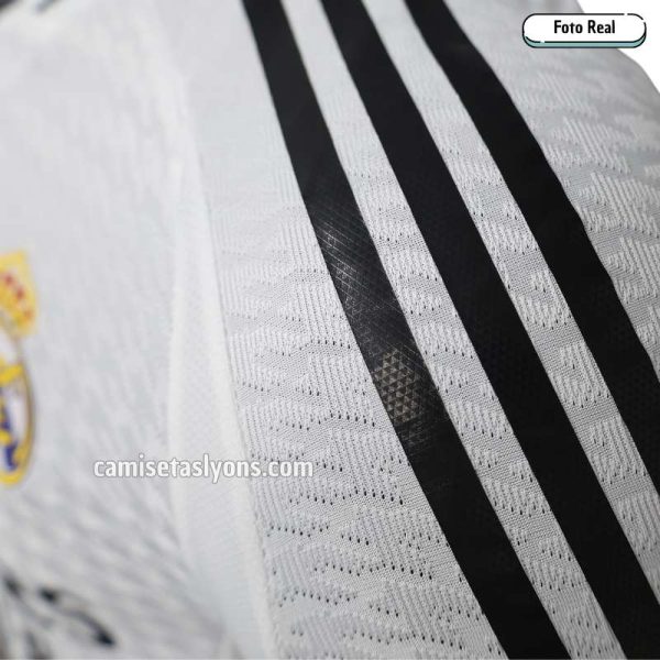 REAL MADRID 2024/25 (1ERA EQUIPACIÓN) VERSIÓN JUGADOR
