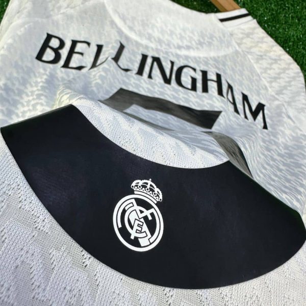 CAMISETA REAL MADRID 2024/25 (1ERA EQUIPACIÓN) VERSIÓN JUGADOR