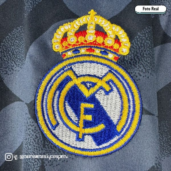 CAMISETA REAL MADRID 2023/24 VERSIÓN FAN (2DA EQUIPACIÓN)
